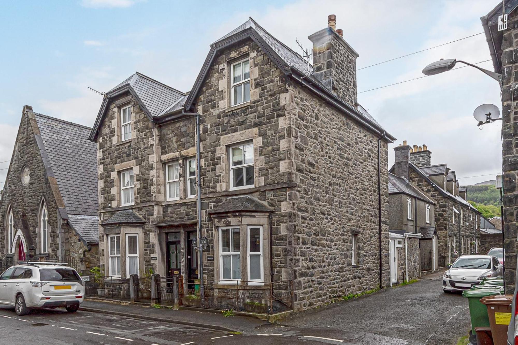 Villa Character Townhouse In Town Centre & Superb Views Dolgellau Esterno foto